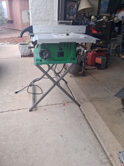 Hitachi portable table saw with new blade only used a couple of times great condition