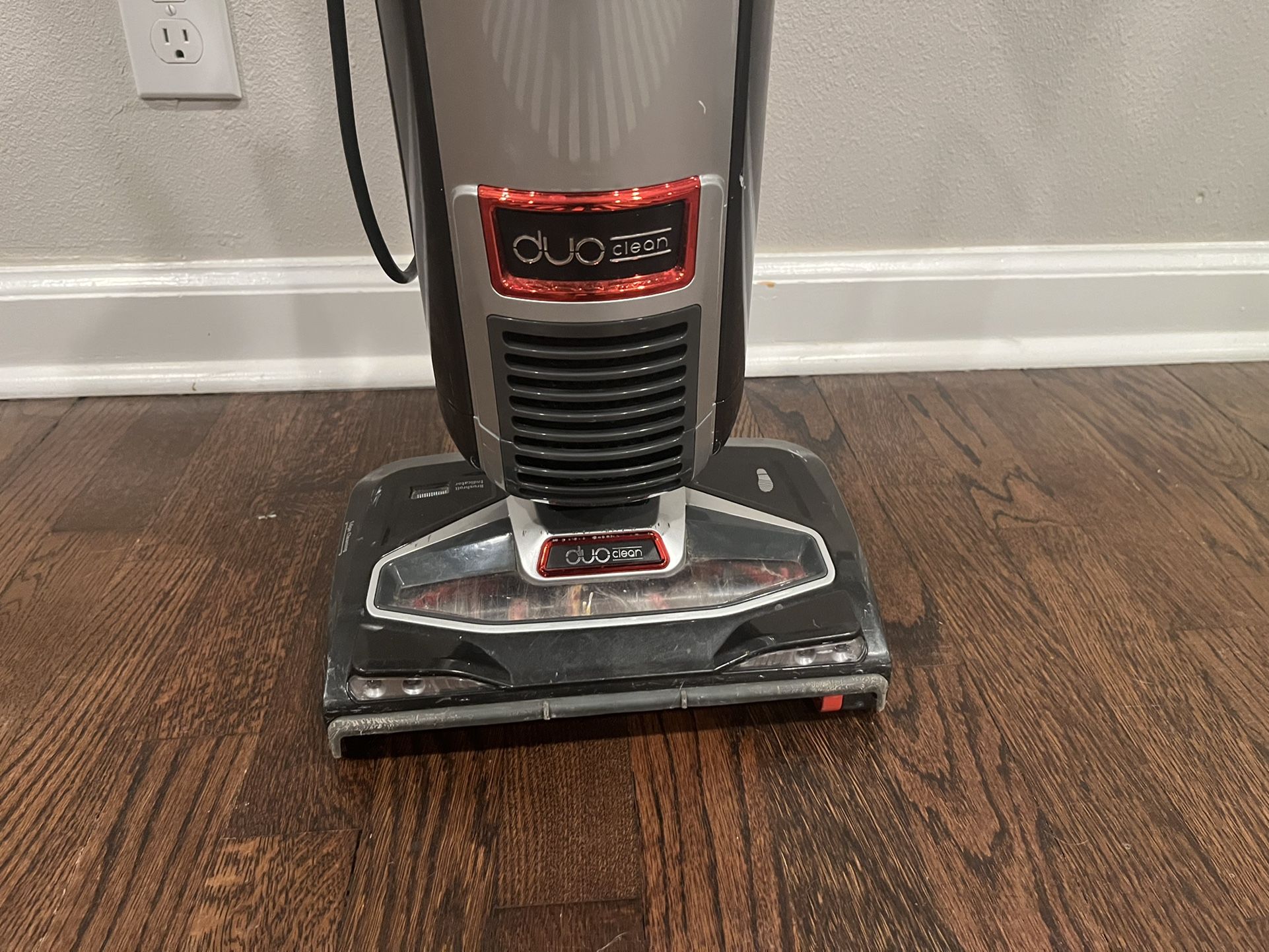 Shark DuoClean NV202 26 Vacuum for Sale in Lacey, WA OfferUp
