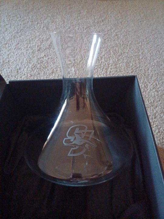 SAN JOSE SHARKS Glass Wine Decanter With Etched Logo