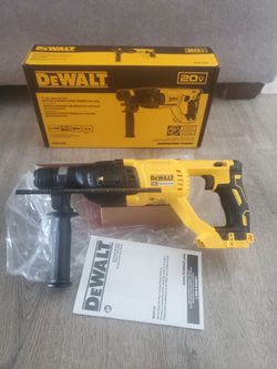 DEWALT
20V MAX Cordless Brushless 1 in. SDS Plus D-Handle  Rotary Hammer (Tool Only ) dch133b