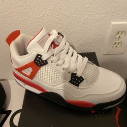 Jordan Retro 4 