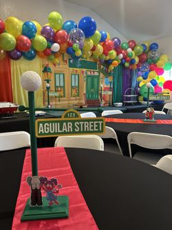 Kaws Sesame Street Centerpieces