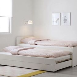Twin bed