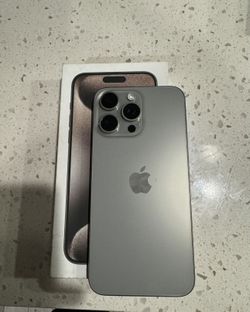 iPhone 15 Pro Max