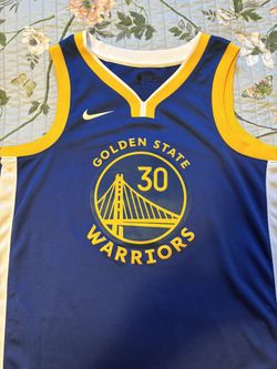 Stephen Curry Golden State Warriors Jersey, Adult Small.