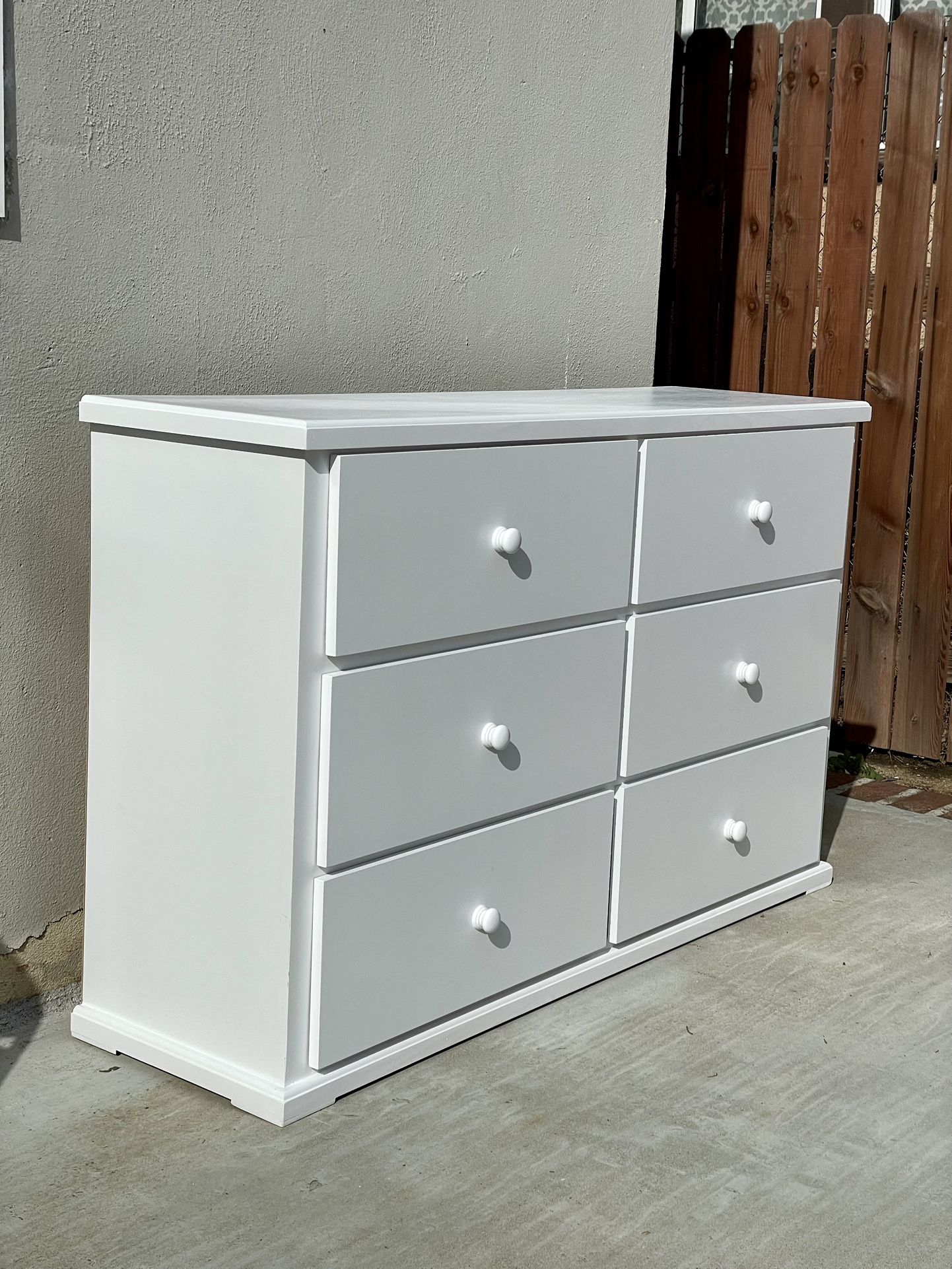 Solid Wood White 6 Drawer Dresser