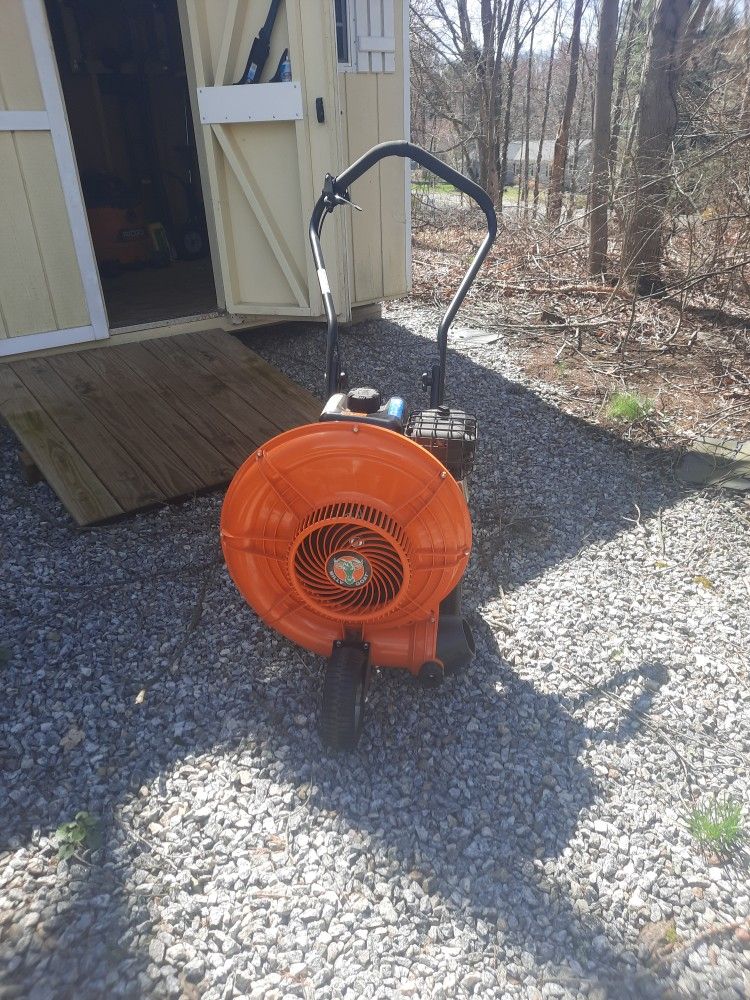 Leaf Blower