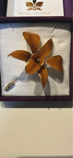 Vintage Orchid Broach - 24k plated