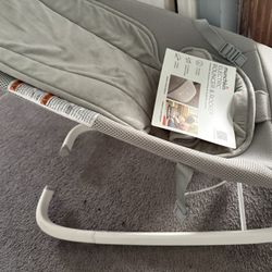 Munchkin Electric Rocking Chair