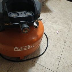 Ridgid Air Compressor 6 Gallons   