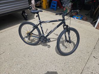 Bicycle Diamondback Sorrento medium 26in wheels