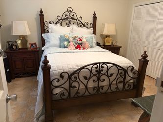 Queen bed frame w 2 nightstands