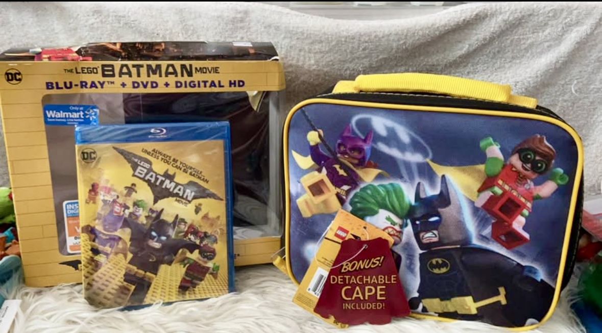 2017 lego Batman movie & exclusive lunchbox