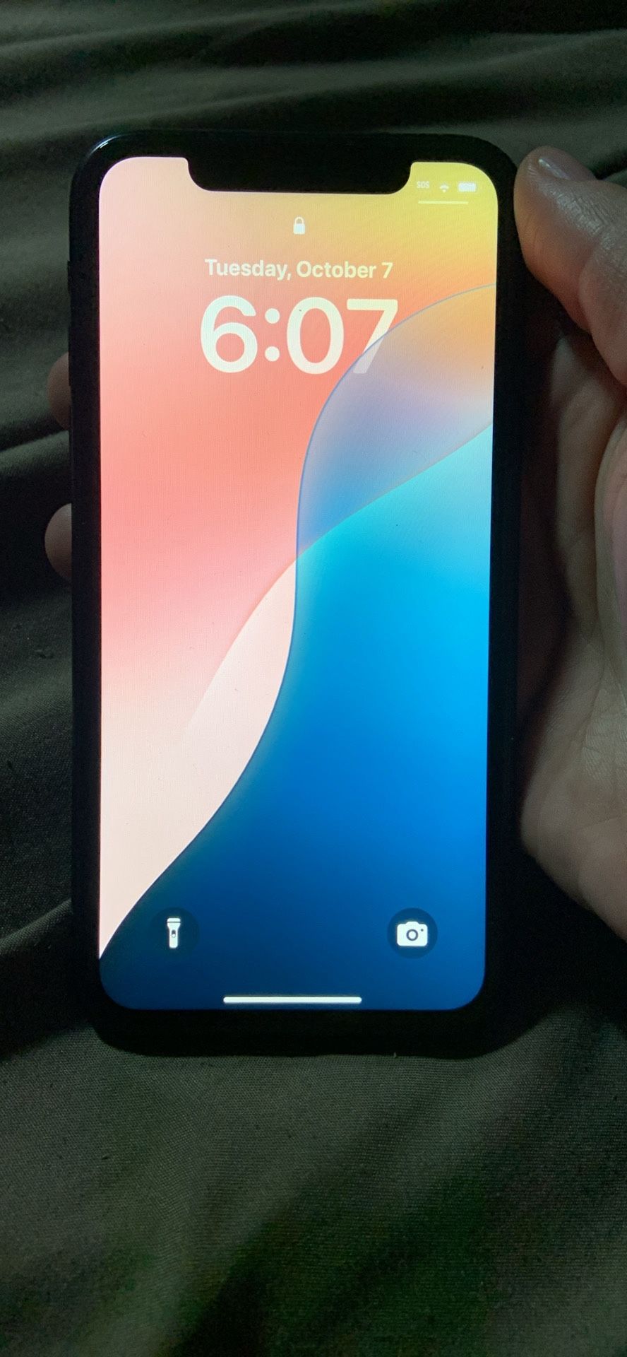 iPhone XR Brand New Everything Unlocked