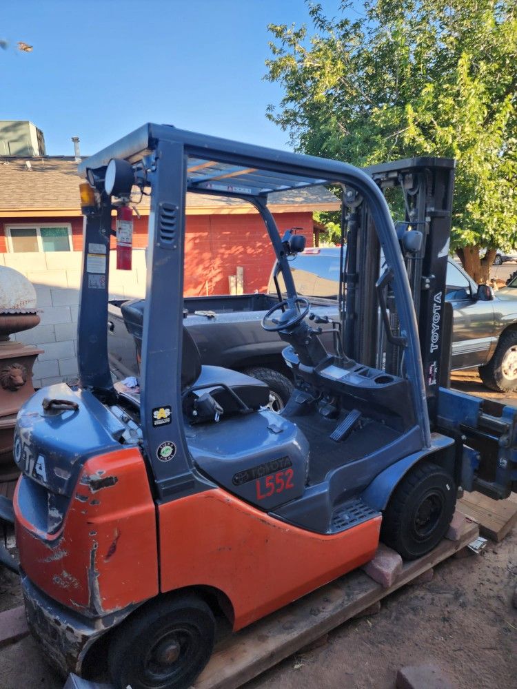 Forklift