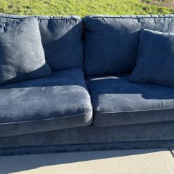 Free Couch 