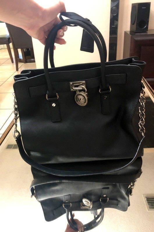 Handbags 