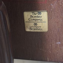 Antique BOMBAY Co. Tripod TILT "Wine" Table