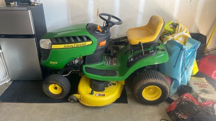 John Deere rider mower