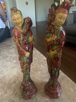 Asian statue pair of 2