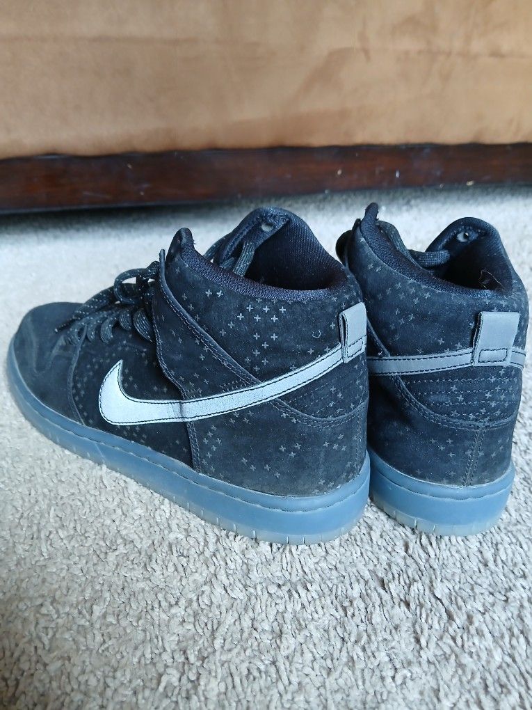 Collector's NIKE Shoes 
