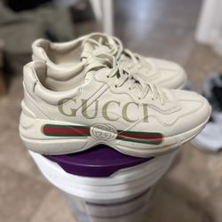 Men Guccie Shoes Size 6