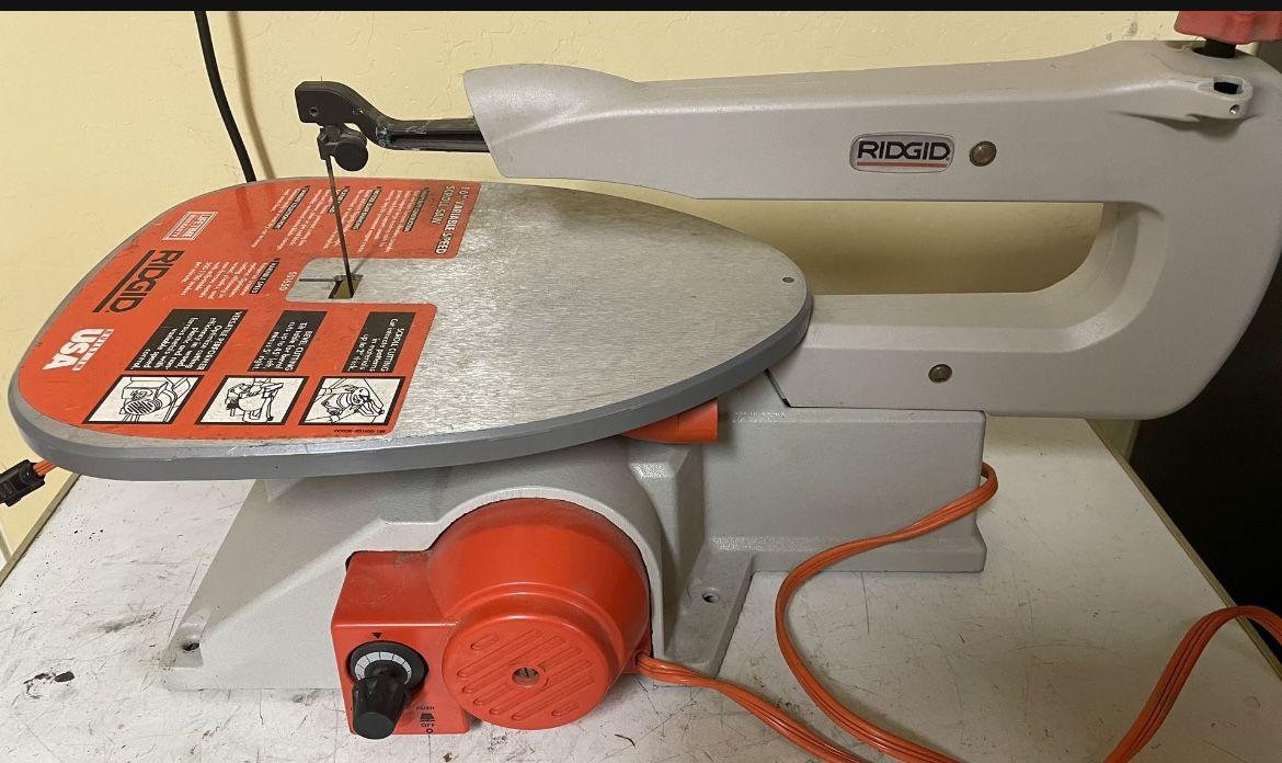 Rigid SS1650 Variable Speed 16” Scroll Saw