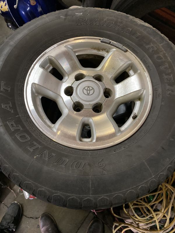 Toyota 4Runner wheels rims 6x5.5 6x139.7 for Sale in Kent, WA - OfferUp