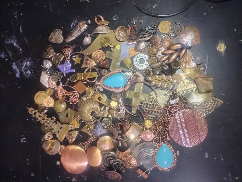 Brass, Cooper And Other Gold Tone Jewelry Craft Lot