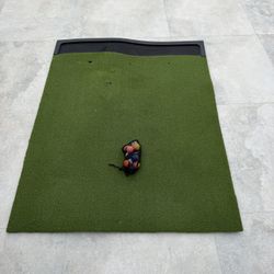 Golf Hitting Mat