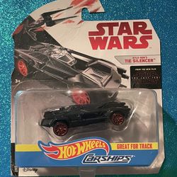 2017 HOT WHEELS STAR WARS KYLO RENS TIE SILENCER CARSHIP Last Jedi
