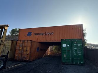 Shipping container