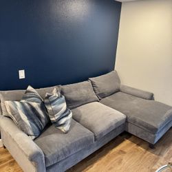 Couch!! (pillows Included)