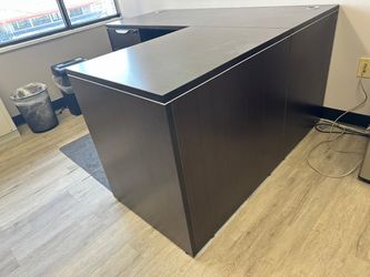 Executive L-Shaped Office Desk - Great Condition