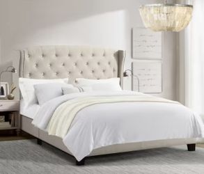 Beige Linen Queen Frame w/ Diamond Buttons - V8Q1