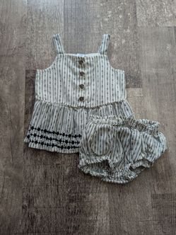 Baby Girl Old Navy Embroidered Peplum Top With Blommers