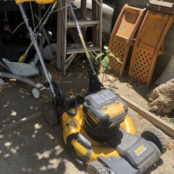 Dewalt Mower Self-propelled 