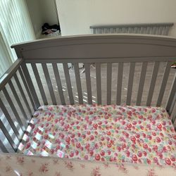 Graco baby convertible crib and mattress. 
