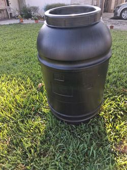 Water barrel catcher