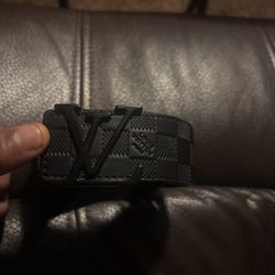 Louis Vuitton LV Initiales Belt- Black