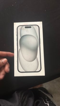 iPhone 15 box