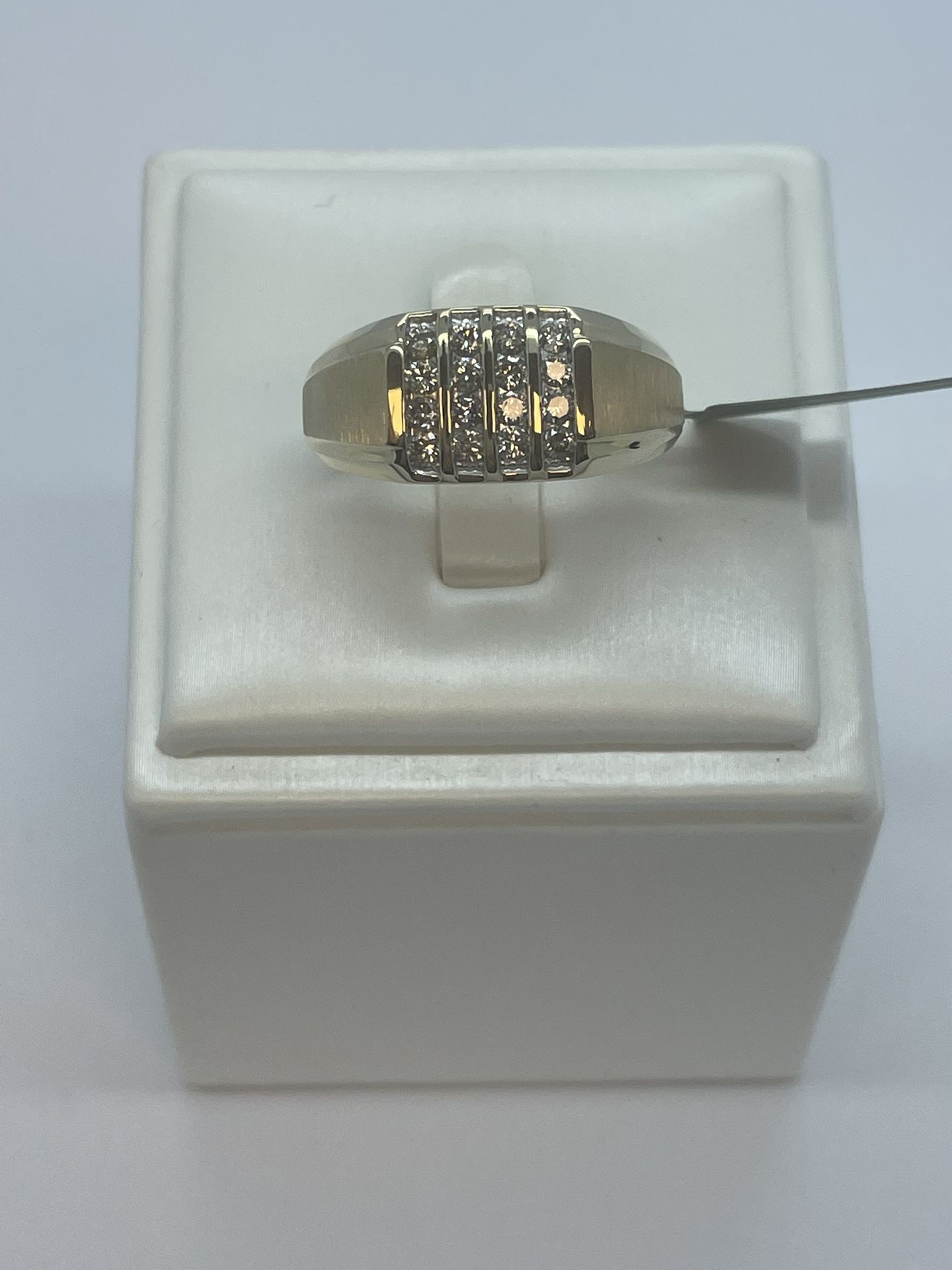 14K Gold Diamond Ring. New