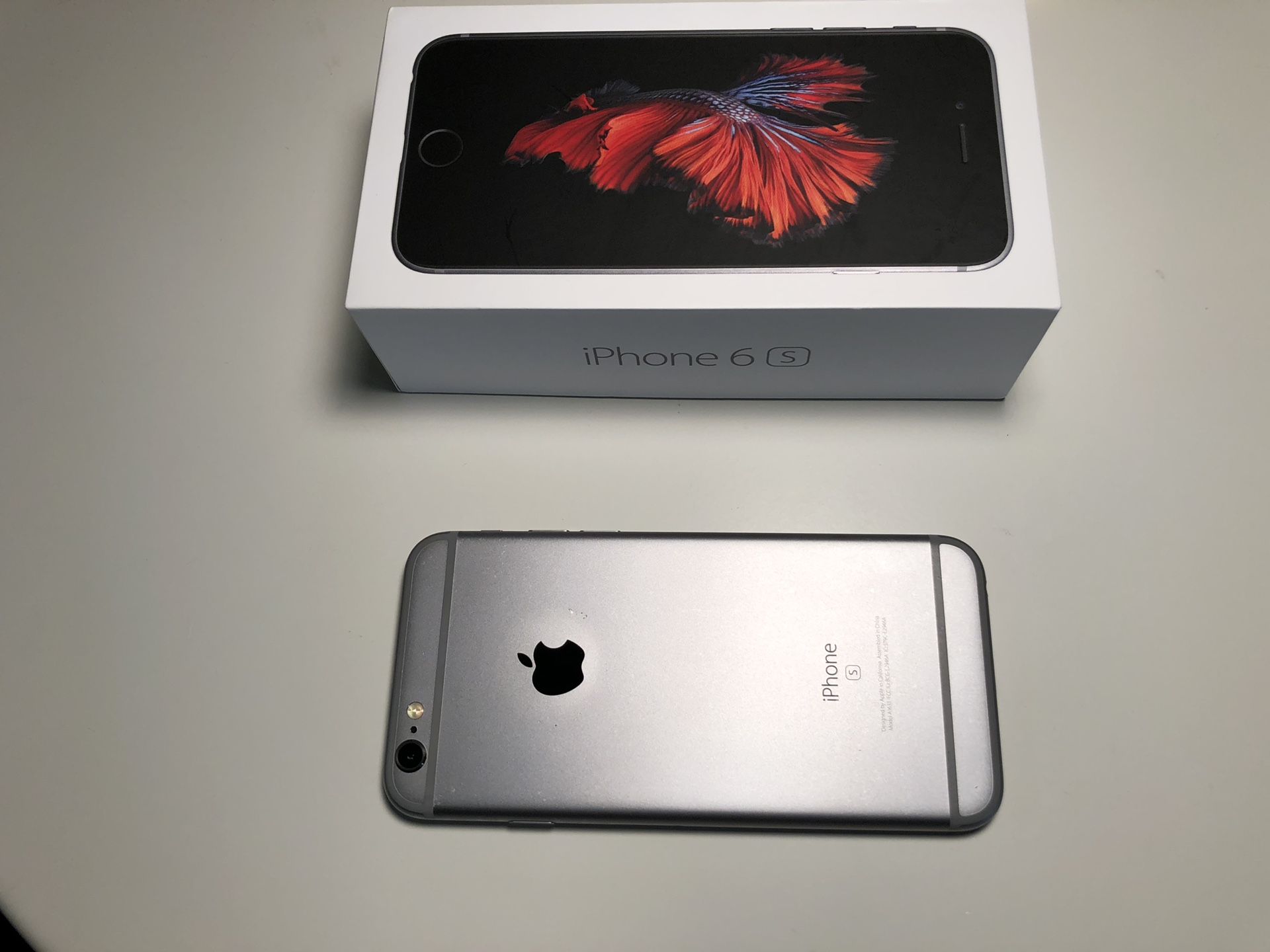 Apple Space Grey Iphone 6S