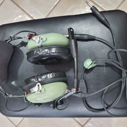 DAVID CLARKE PILOT'S HEADSET & MIC
