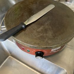 Used like New Waring Commercial WSC160X 16" Electric Crepe Maker, Cast Iron Cooking Surface, Stainless Steel Base.