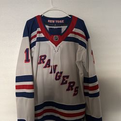 New York Rangers #10 Sweater-Artemi Panarin (Size L)