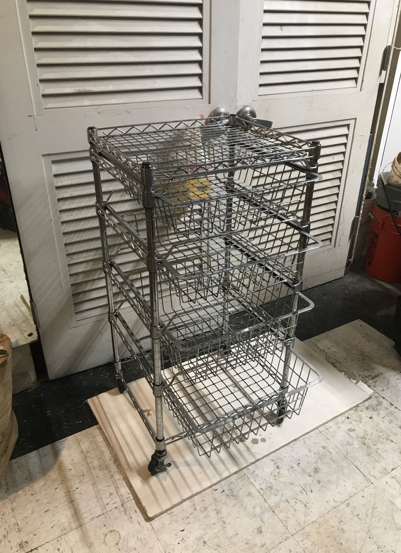 Baker rack 16x 18x 36 chrome