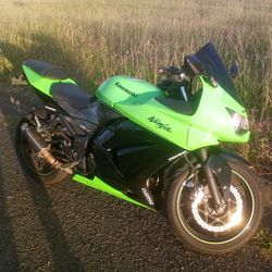 2009 Kawasaki Ninja 250R My Daily Rider