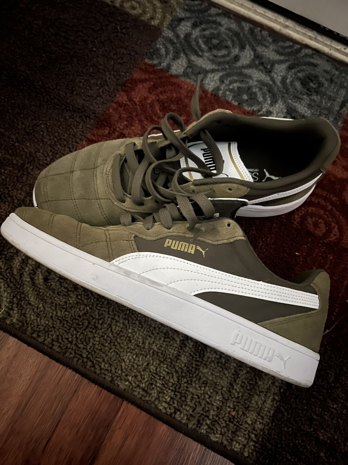 ~ > OBO < ~ Puma Casual Shoes 11 1/5