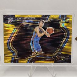 2022-23 Panini Select - 04/10 Courtside Chet Holmgren #296 Gold Flash Prizm (RC)